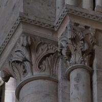 Cathédrale Saint-Julien du Mans - Interior, nave, south clerestory, vaulting shaft capitals