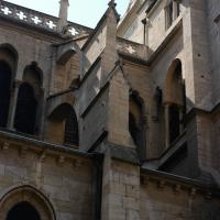 Cathédrale Saint-Jean-Baptiste de Lyon - Exterior, south nave, flying buttresses