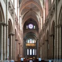 Cathédrale Saint-Jean-Baptiste de Lyon - Interior, nave looking east