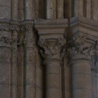 Collégiale Notre-Dame de Mantes-la-Jolie - Interior, chevet, hemicycle, outer wall,  capitals