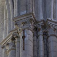 Collégiale Notre-Dame de Mantes-la-Jolie - Interior, nave, north clerestory, capitals