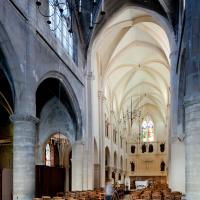 Église Saint-Pierre-et-Saint-Paul de Montreuil - Interior, nave looking northeast
