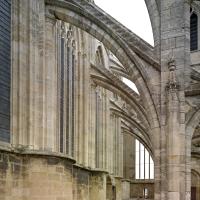 Cathédrale Saint-Just-Saint-Pasteur de Narbonne - Exterior, chevet, north aisle and ambulatory roof looking west