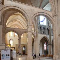 Cathédrale Saint-Cyr-Sainte-Juiliette de Nevers - Interior, west apse aisle looking to north nave elevation