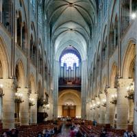 Cathédrale Notre-Dame de Paris - Interior, crossing looking west into nave