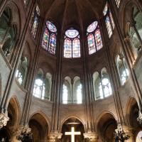 Cathédrale Notre-Dame de Paris - Interior, chevet, hemicycle looking up 