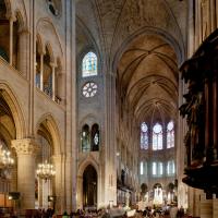 Cathédrale Notre-Dame de Paris - Interior, nave looking northeast