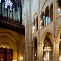 Cathédrale Notre-Dame de Paris - Interior, nave looking northwest
