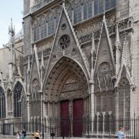Cathédrale Notre-Dame de Paris - Exterior, north transept portal looking southeast