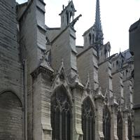 Cathédrale Notre-Dame de Paris - Exterior, nave, southern flank looking northeast