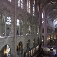 Cathédrale Notre-Dame de Paris - Interior, chevet, south side, gallery level, looking southwest