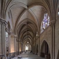 Cathédrale Notre-Dame de Paris - Interior, south nave gallery looking east