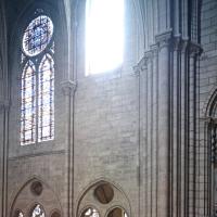 Cathédrale Notre-Dame de Paris - Interior, nave, clerestory level, westernmost bay looking south