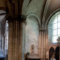 Église Saint-Germain-des-Prés - Interior, chevet, south ambulatory, radiating chapel, looking east