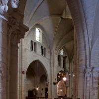 Église Saint-Pierre-de-Montmartre - Interior, north nave aisle looking southwest