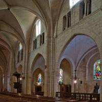 Église Saint-Pierre-de-Montmartre - Interior, nave looking southeast
