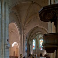 Église Saint-Pierre-de-Montmartre - Interior, nave looking northeast into chevet