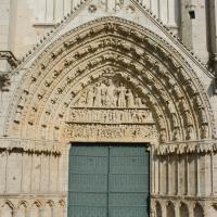 Cathédrale Saint-Pierre de Poitiers - Exterior, western frontispiece, center portal
