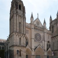 Cathédrale Saint-Pierre de Poitiers - Exterior, western frontispiece looking southeast