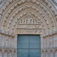 Cathédrale Saint-Pierre de Poitiers - Exterior, western frontispiece, center portal