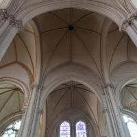 Cathédrale Saint-Pierre de Poitiers - Interior, nave vaults