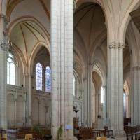 Cathédrale Saint-Pierre de Poitiers - Interior, nave, north aisle looking northeast