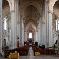 Cathédrale Saint-Pierre de Poitiers - Interior, nave looking east