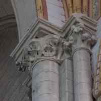 Cathédrale Saint-Pierre de Poitiers - Interior, nave, south arcade, vaulting shaft capitals