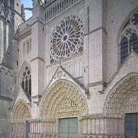 Cathédrale Saint-Pierre de Poitiers - Exterior, western frontispiece, portals looking northeast