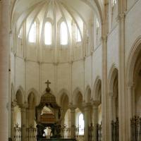 Église Notre-Dame de Pontigny - Interior, chevet looking east