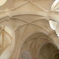 Église Notre-Dame de Pontigny - Interior, ambulatory vaults