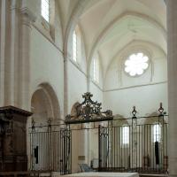 Église Notre-Dame de Pontigny - Interior, south transept looking northwest