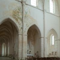 Église Notre-Dame de Pontigny - Interior, south transept looking east