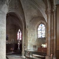 Cathédrale Saint-Maclou de Pontoise - Interior, east ambulatory looking east