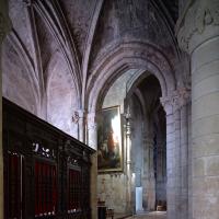 Cathédrale Saint-Maclou de Pontoise - Interior, south ambulatory looking west