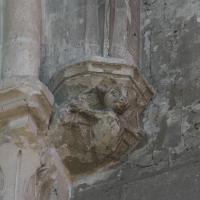 Cathédrale Saint-Maclou de Pontoise - Interior, south transept, east wall, clerestory, vaulting corbel