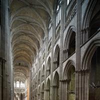 Cathédrale Notre-Dame de Rouen - Interior, nave looking southeast