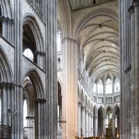 Cathédrale Notre-Dame de Rouen - Interior, nave looking northeast and crossing