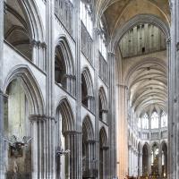 Cathédrale Notre-Dame de Rouen - Interior, nave looking northeast