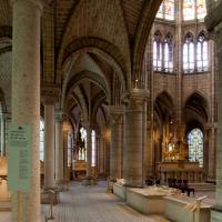 Basilique de Saint-Denis - Interior, chevet, north aisle looking east into ambulatory