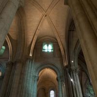 Basilique de Saint-Denis - Interior, south narthex looking north, vault