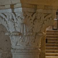 Basilique de Saint-Denis - Interior, crypt, south aisle, shaft capital