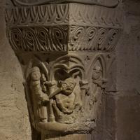 Basilique de Saint-Denis - Interior, crypt, north aisle, outer dado, shaft capital