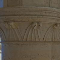 Basilique de Saint-Denis - Interior, crypt, north aisle, vaulting pier capital