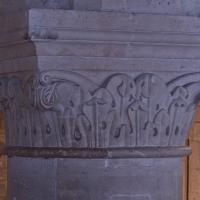 Basilique de Saint-Denis - Interior, crypt, north ambulatory, vaulting pier capital