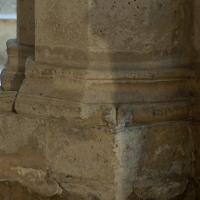 Basilique de Saint-Denis - Interior, crypt, south ambulatory, outer wall, vaulting pier base