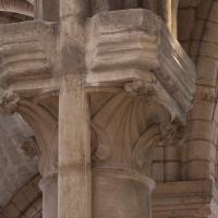 Basilique de Saint-Denis - Interior, chevet, hemicycle, arcade, pier capital
