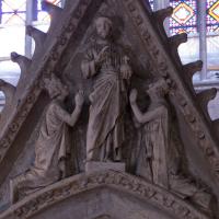 Basilique de Saint-Denis - Interior, chevet, south aisle, tomb sculpture (Dagobert), detail