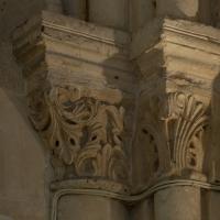 Basilique de Saint-Denis - Interior, western frontispiece, central vessel, south arcade, vaulting shaft capitals