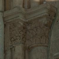 Basilique de Saint-Denis - Interior, western frontispiece, central vessel, north arcade, vaulting shaft capitals